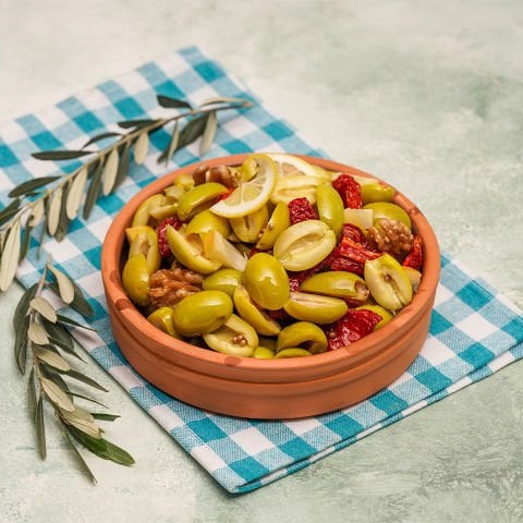 Zeytin Salatası